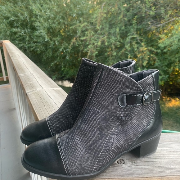 NEW Suave/Milano leather ankle boots - Picture 3 of 10